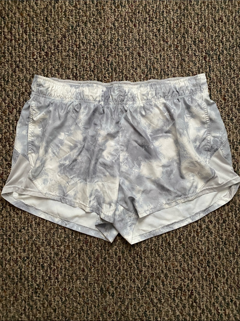 Athletic Works Running Shorts Women’s XXL 20 Gray white  elastic Waist